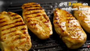 Lemon Garlic Chicken Longhorn Recipe (4)