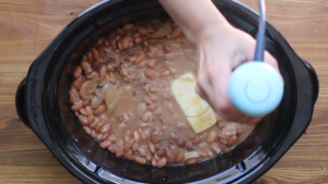 Slow Cooker Refried Beans Recipe (3)