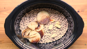 Slow Cooker Refried Beans Recipe (5)